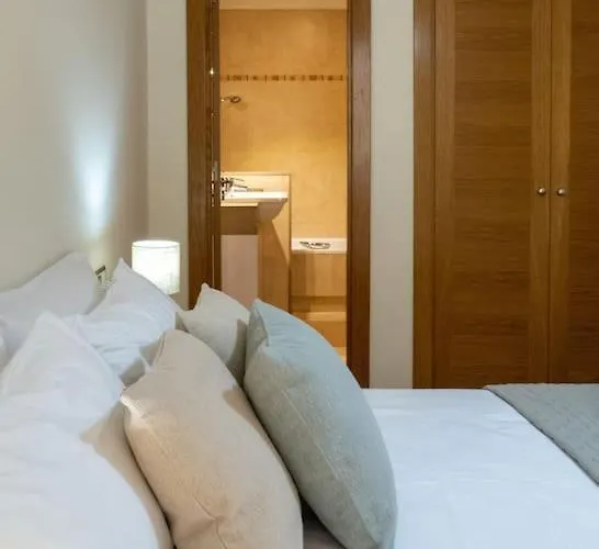 Apartmán Centro 3hab Parking Incluido & Wifi 5pax ツ By Rias Baixas *